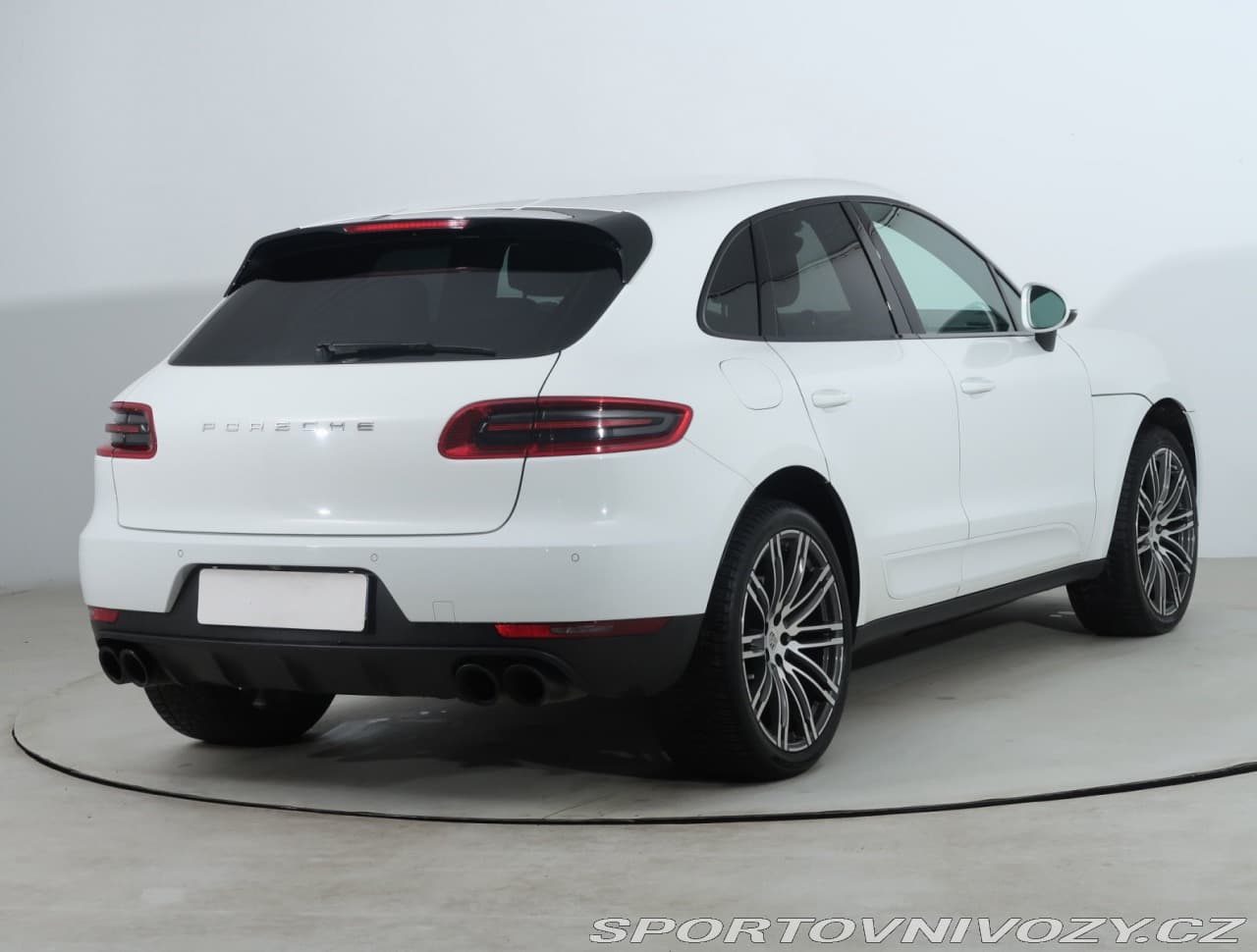 2017 Porsche MACAN - 5
