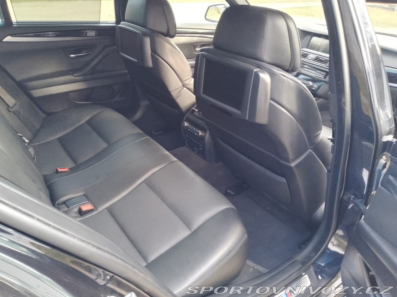 2010 BMW 5-SERIES - 10