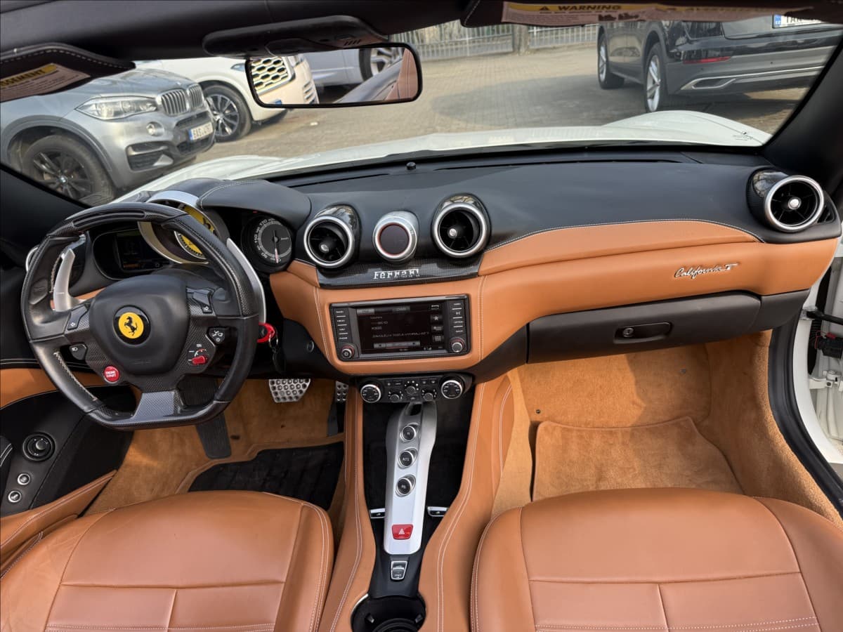 2017 Ferrari CALIFORNIA - 11