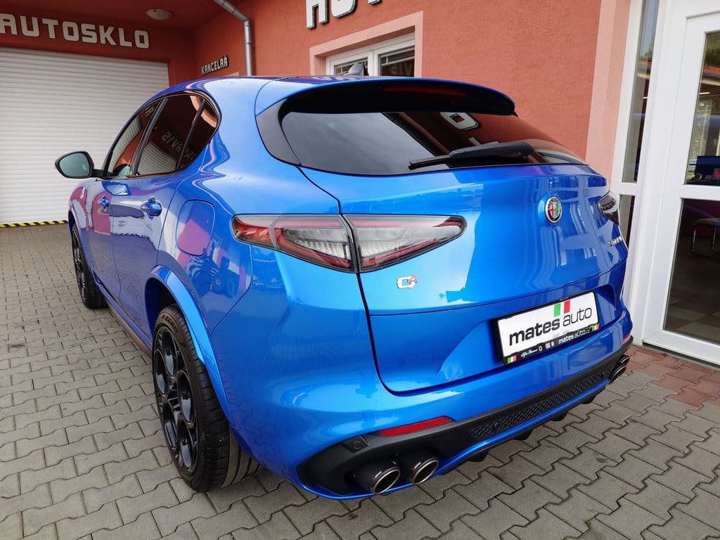 2024 Alfa Romeo STELVIO - 3