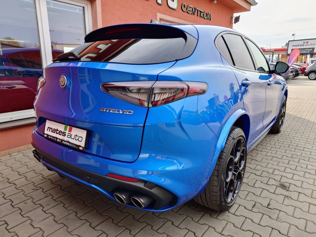 2024 Alfa Romeo STELVIO - 6