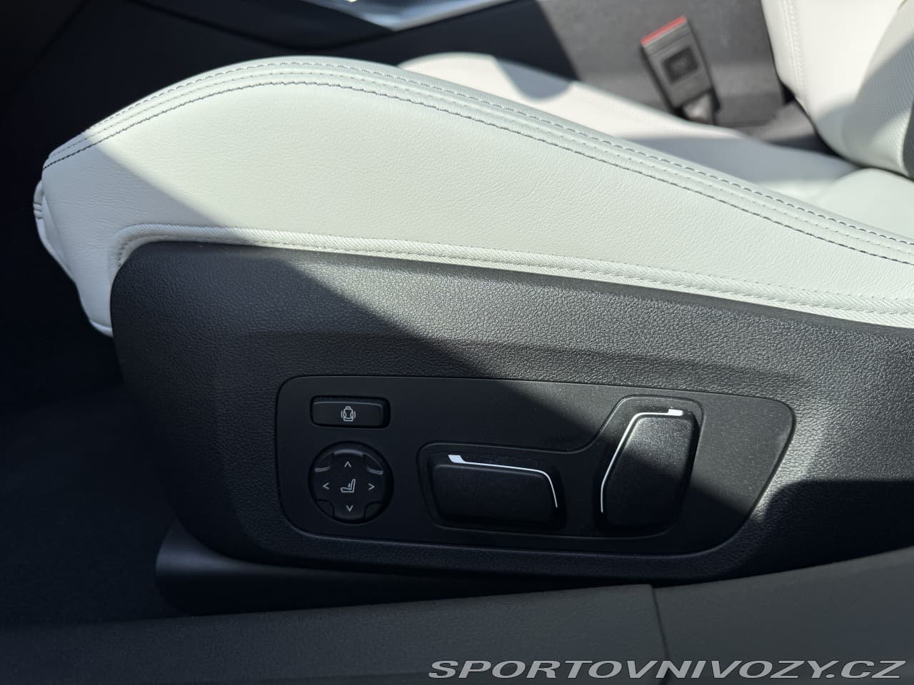 2025 BMW M3 - 19