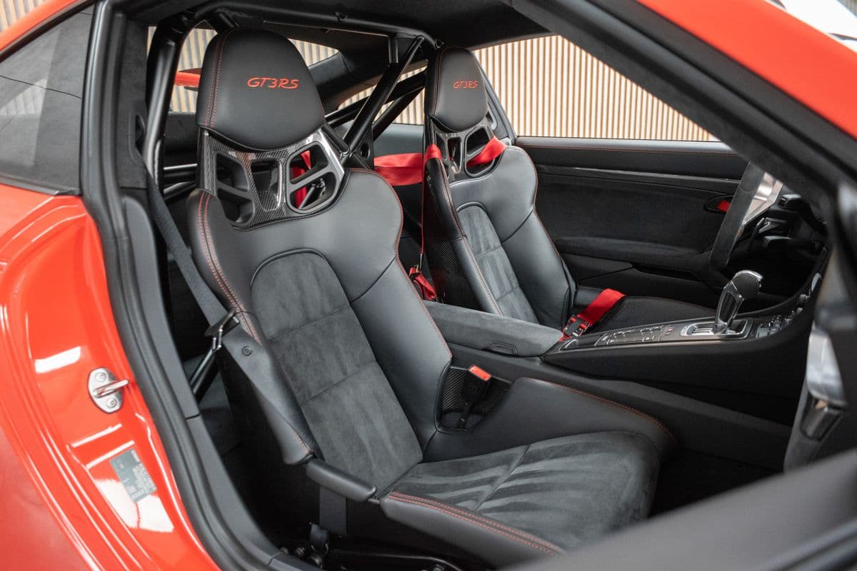 2016 Porsche 911 - 11