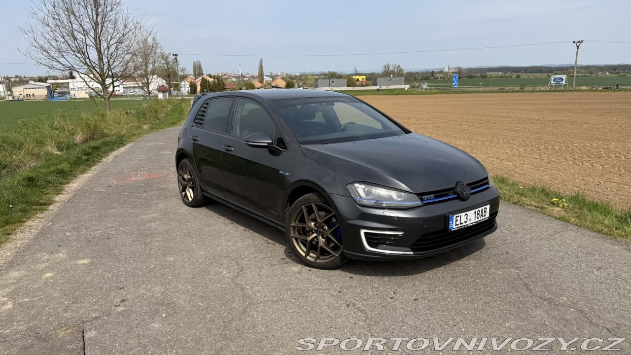 2016 Volkswagen GOLF - 2