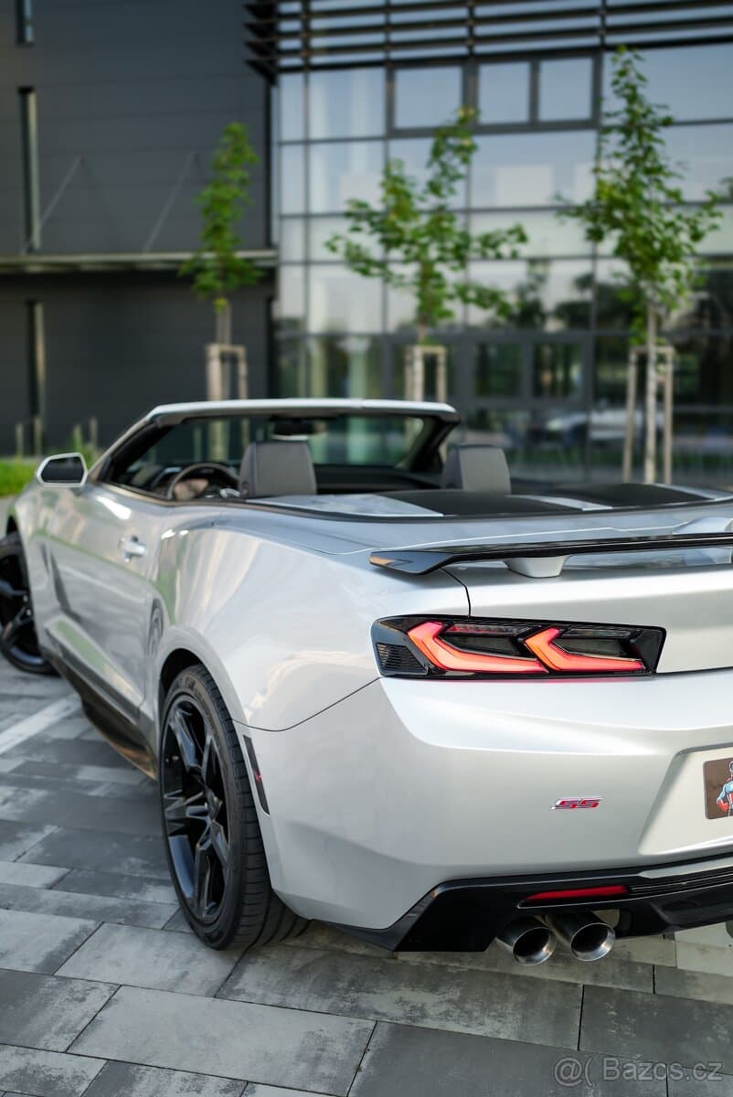 2017 Chevrolet CAMARO - 9