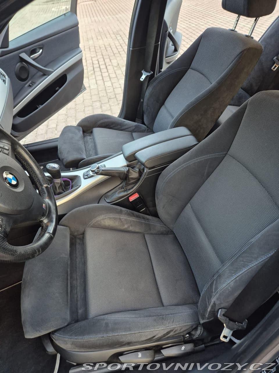 2010 BMW 3-SERIES - 15