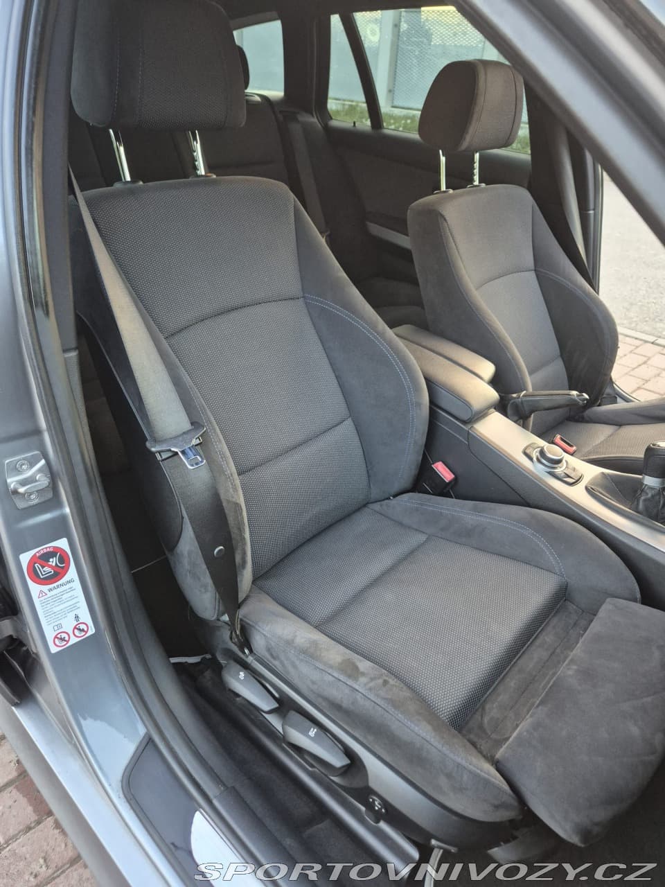 2010 BMW 3-SERIES - 16