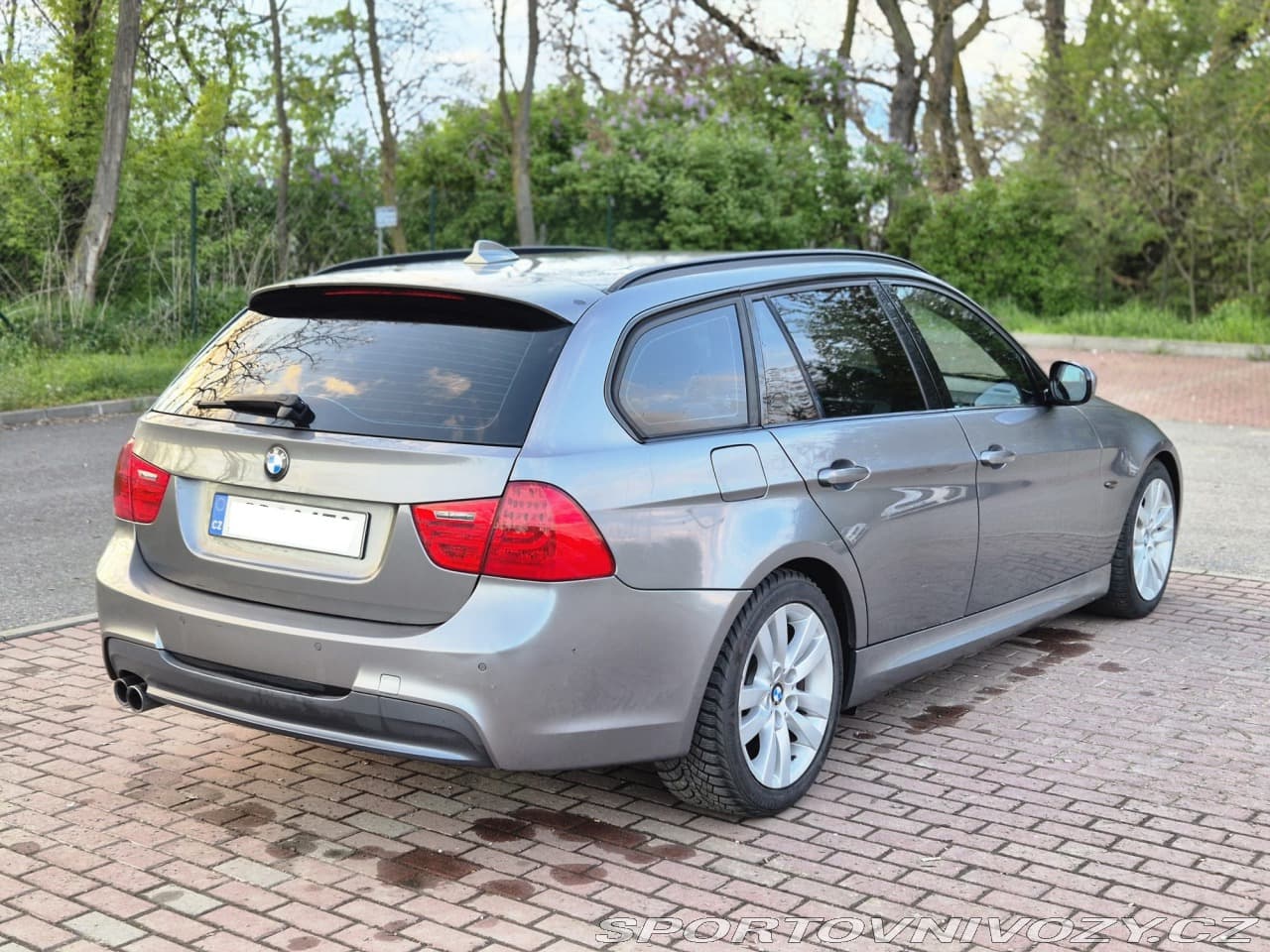 2010 BMW 3-SERIES - 19