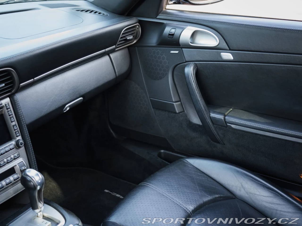 2004 Porsche 911 - 19