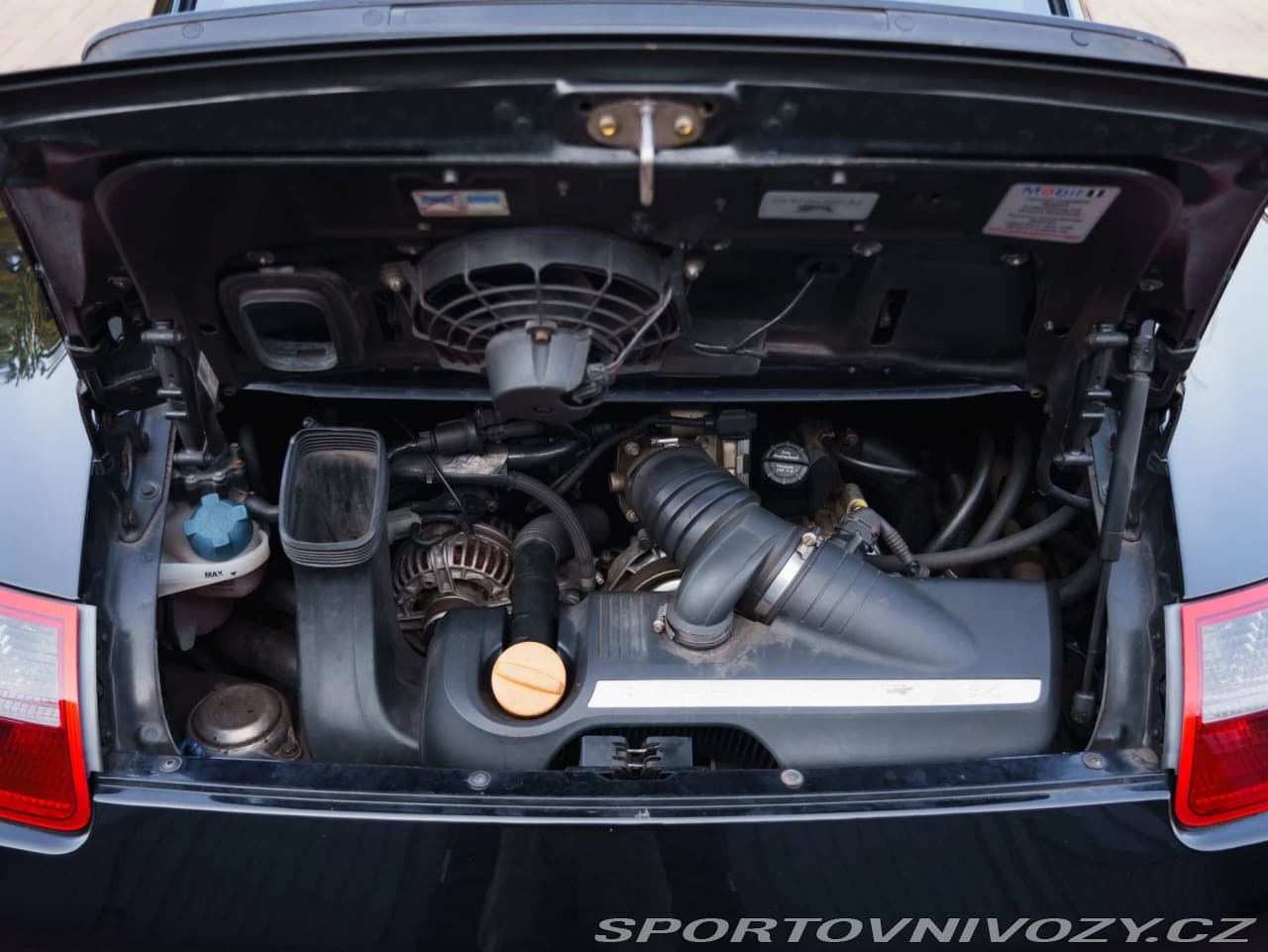 2004 Porsche 911 - 9