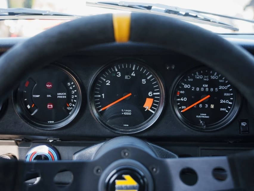 1985 Porsche 911 - 15