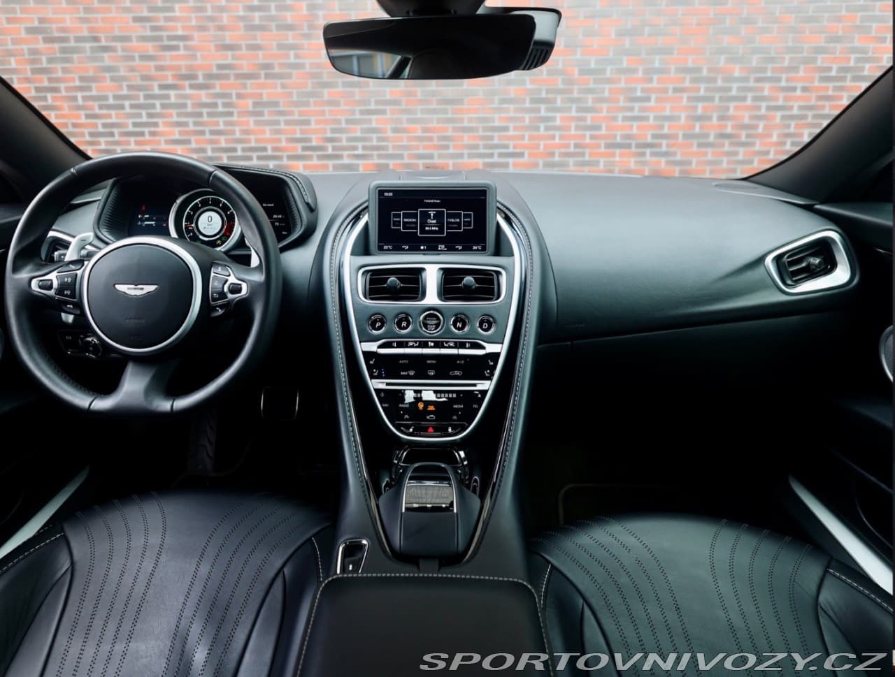 2020 Aston Martin DB11 - 18