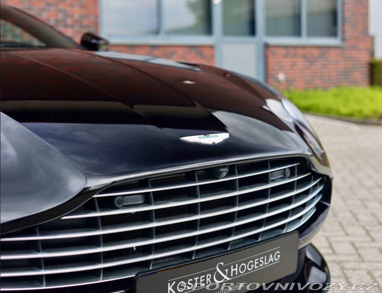2020 Aston Martin DB11 - 6