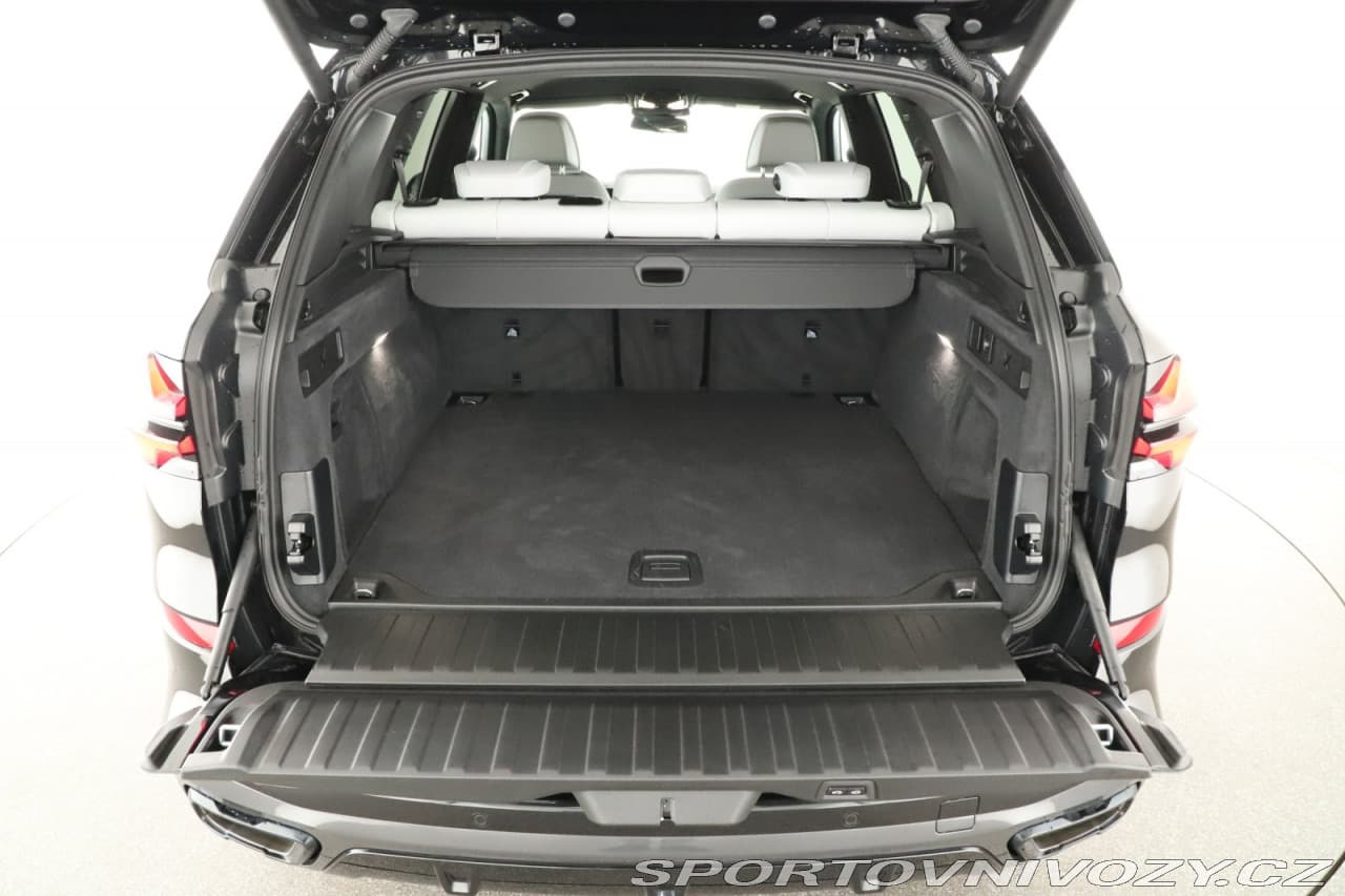 2024 BMW X5 - 11