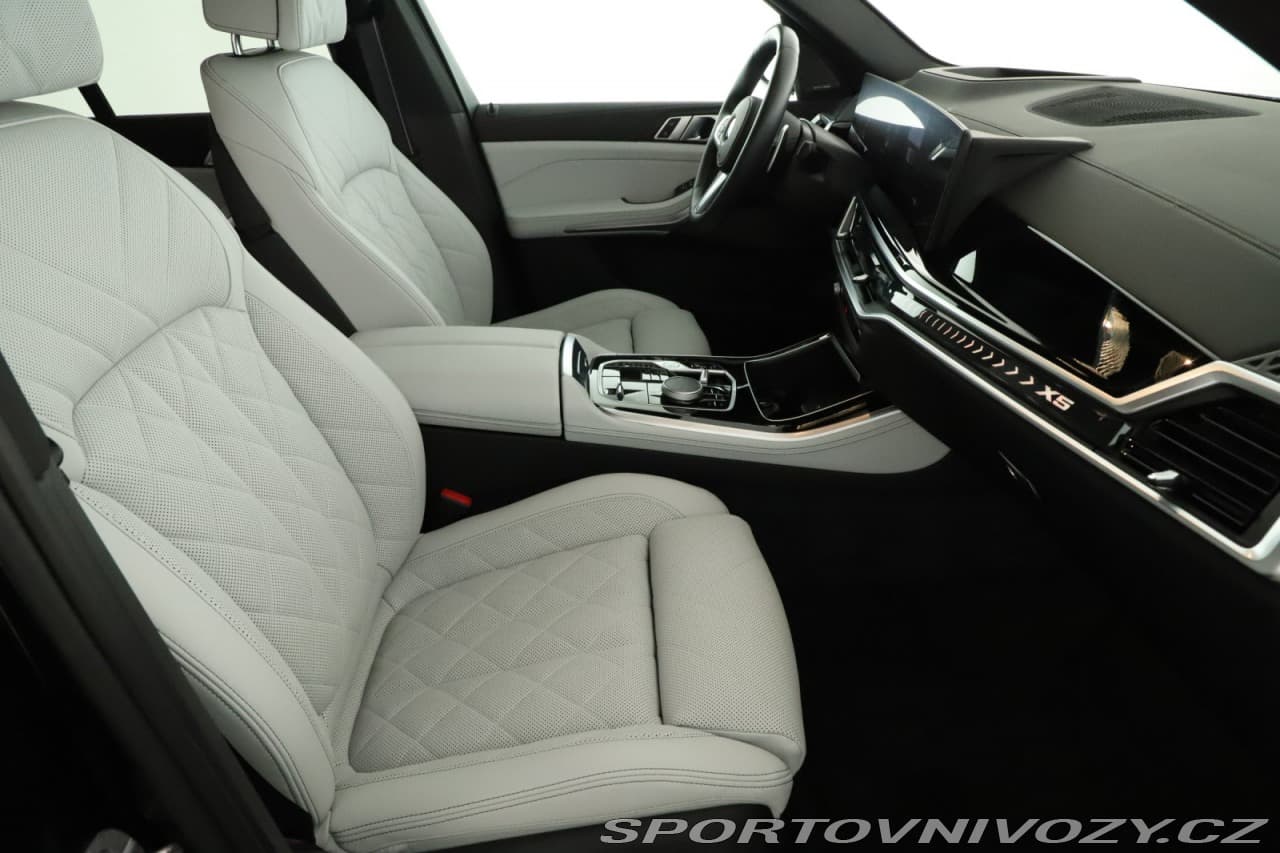 2024 BMW X5 - 7