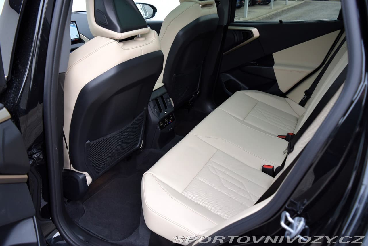 2025 BMW X3 - 13