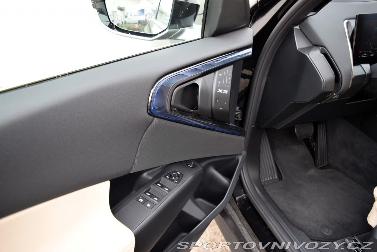 2025 BMW X3 - 16