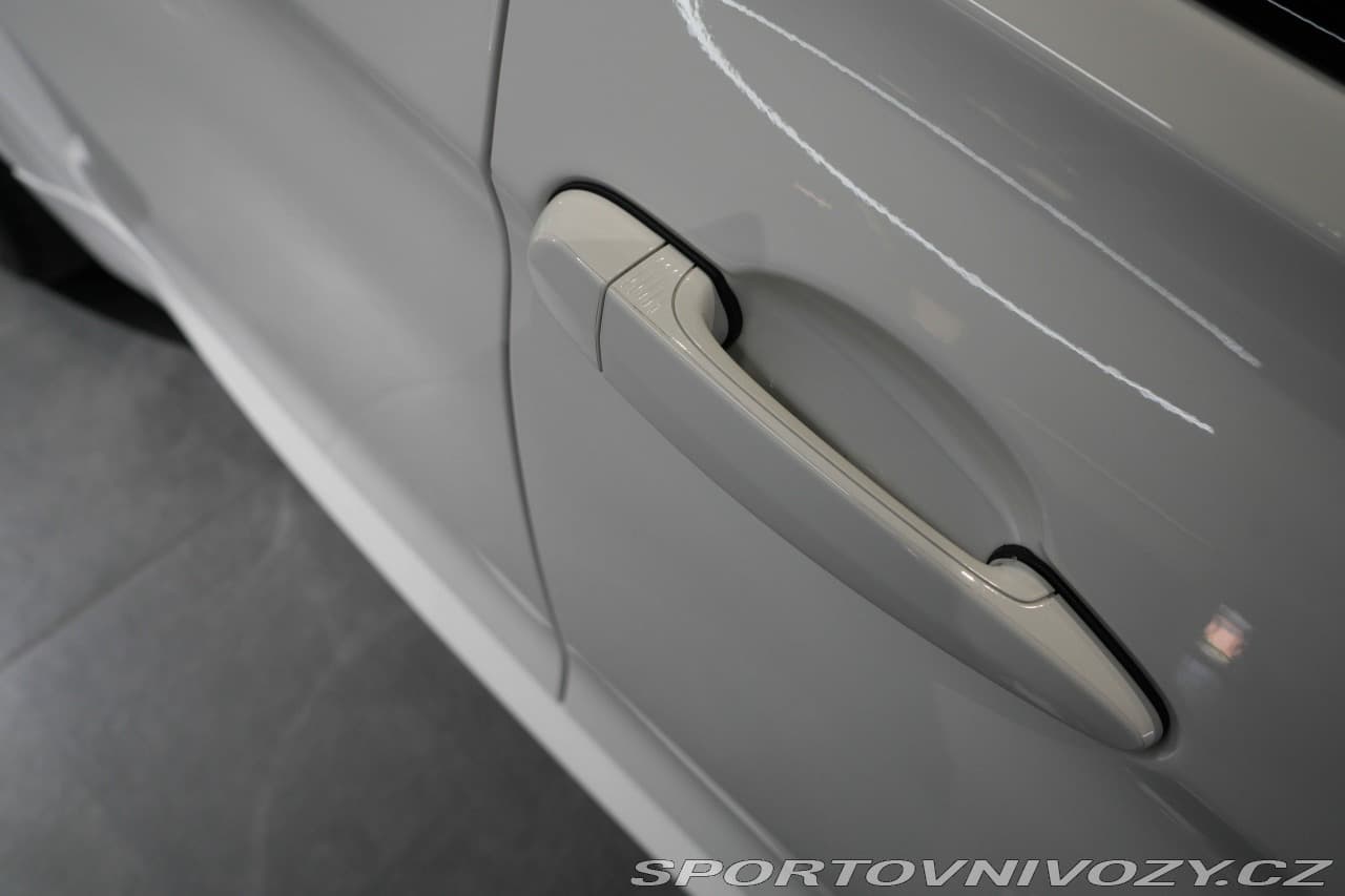 2018 BMW M3 - 16