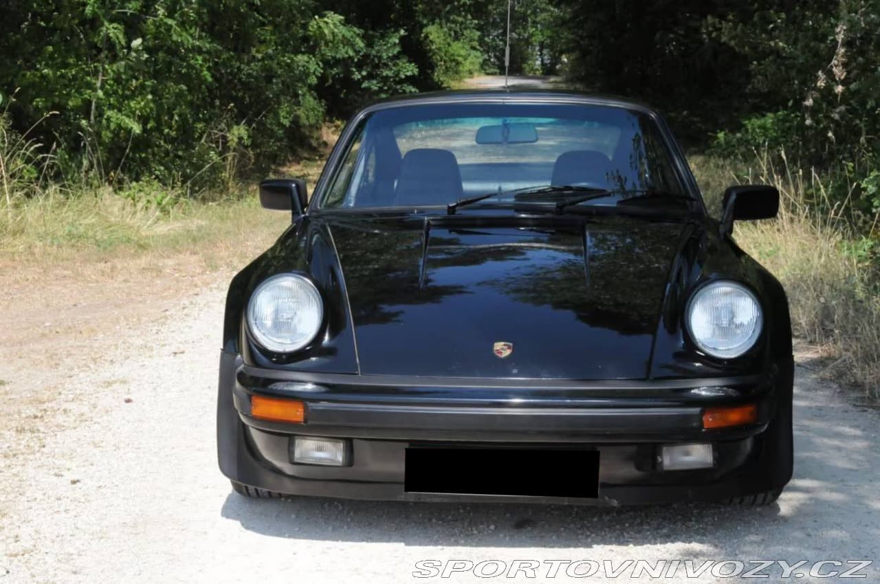 1982 Porsche 911 - 2
