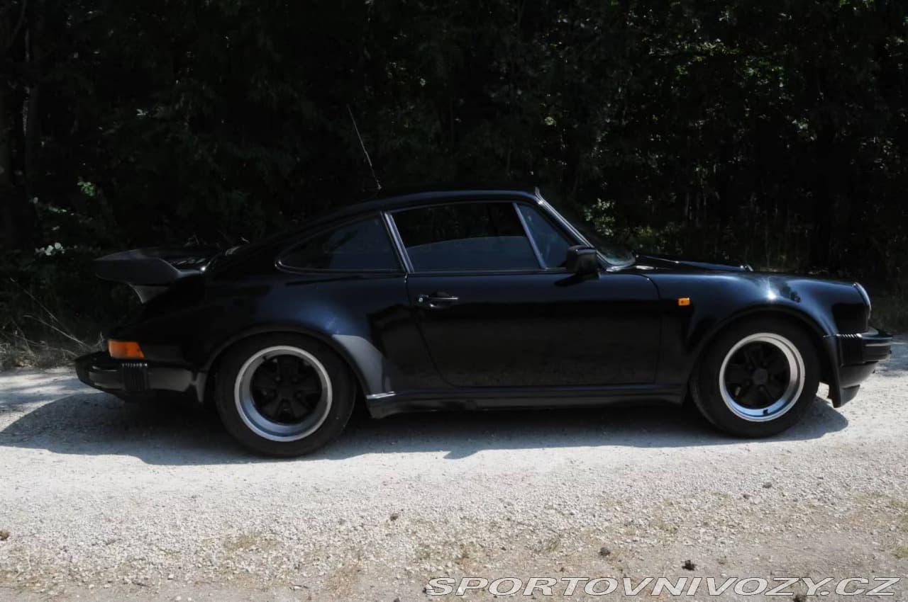 1982 Porsche 911 - 8