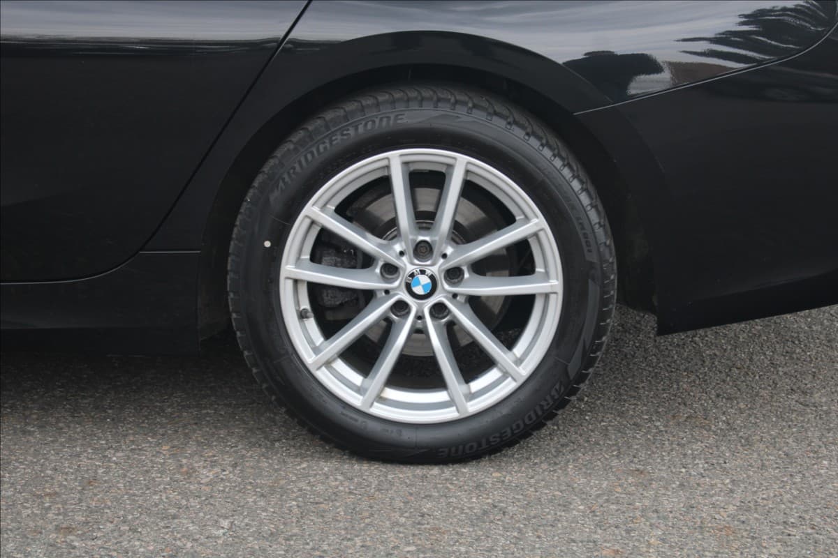 BMW 3-SERIES - 10