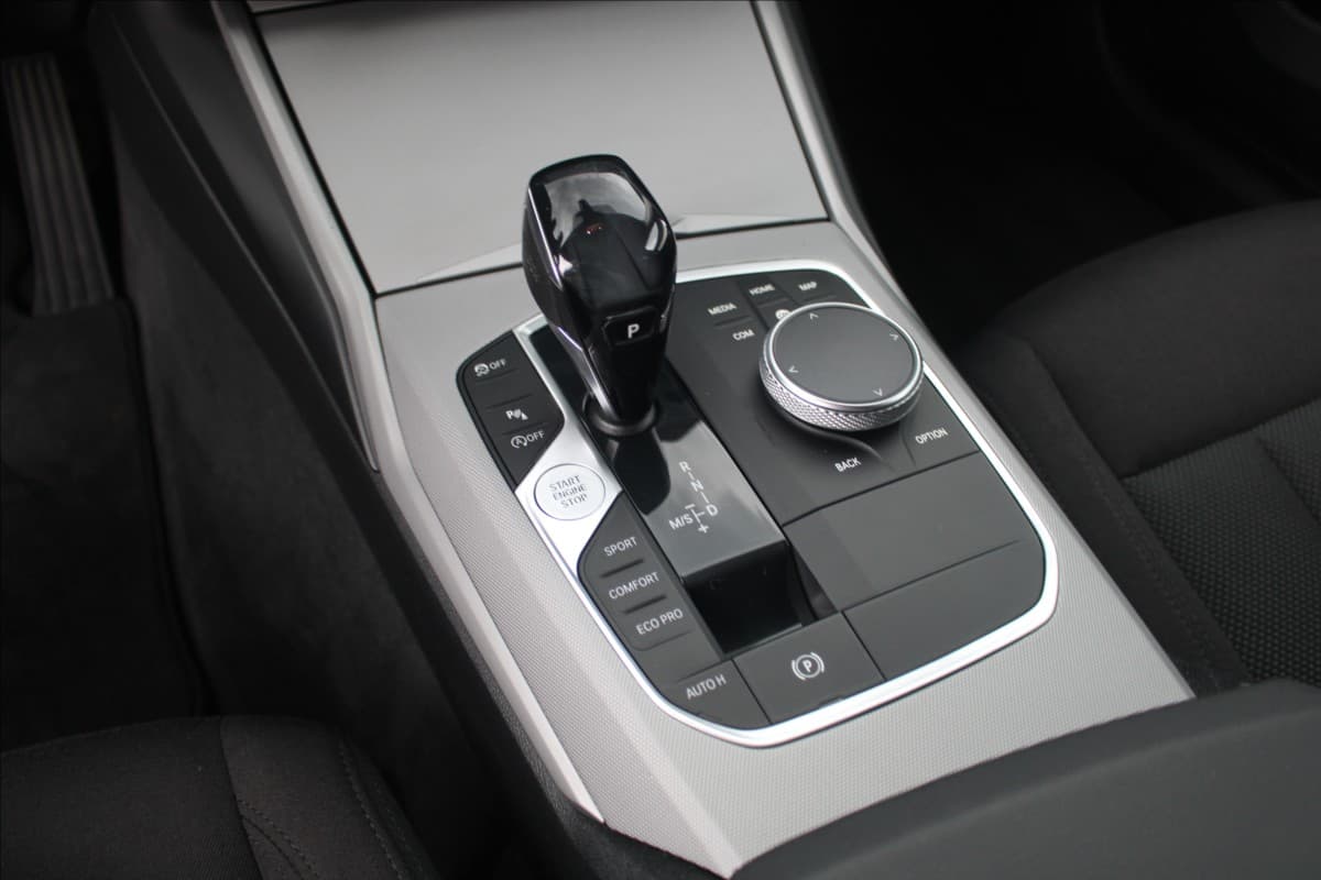 BMW 3-SERIES - 20
