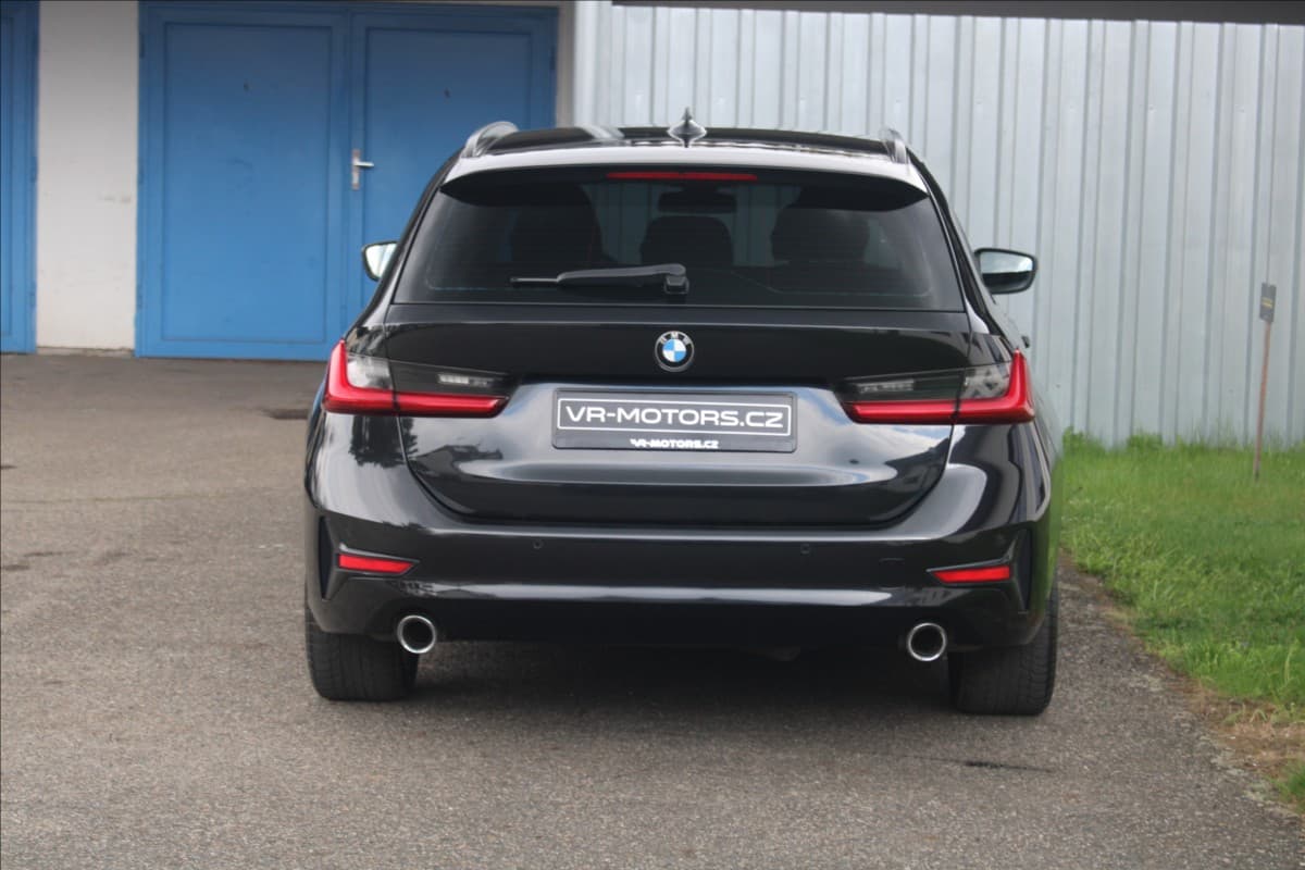 BMW 3-SERIES - 6