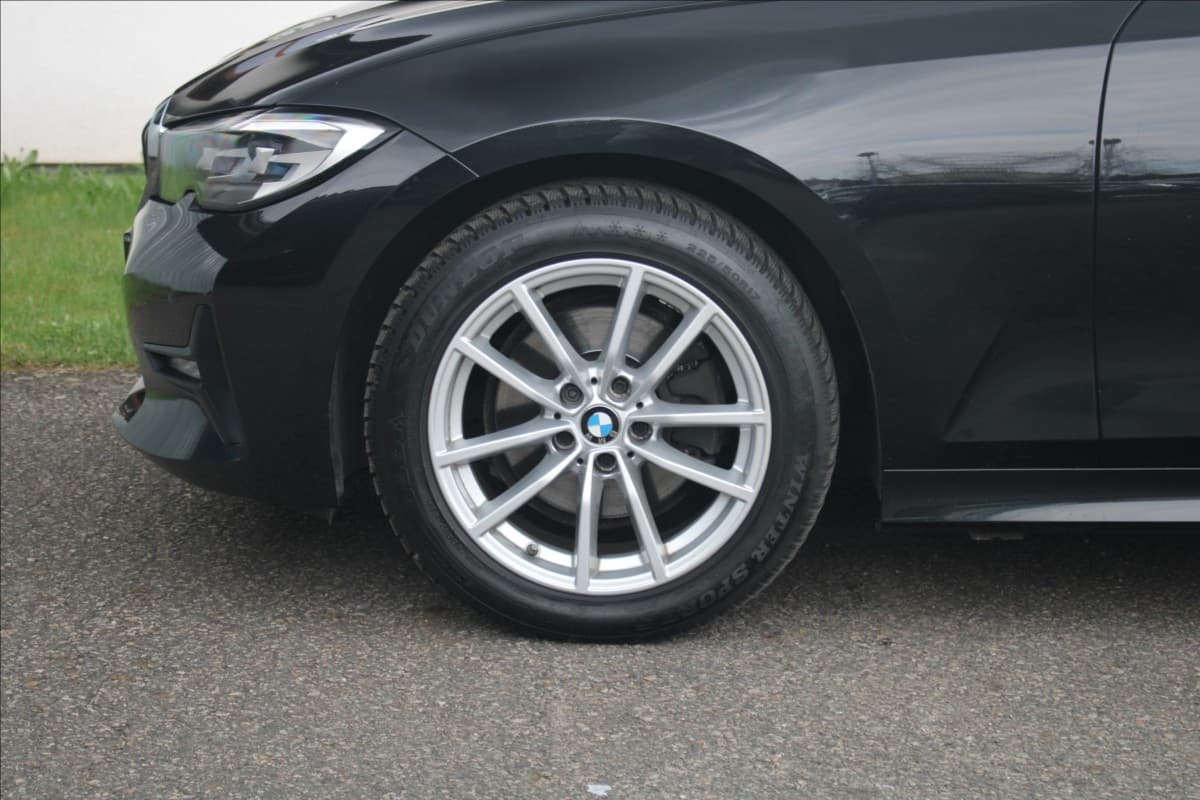 BMW 3-SERIES - 9