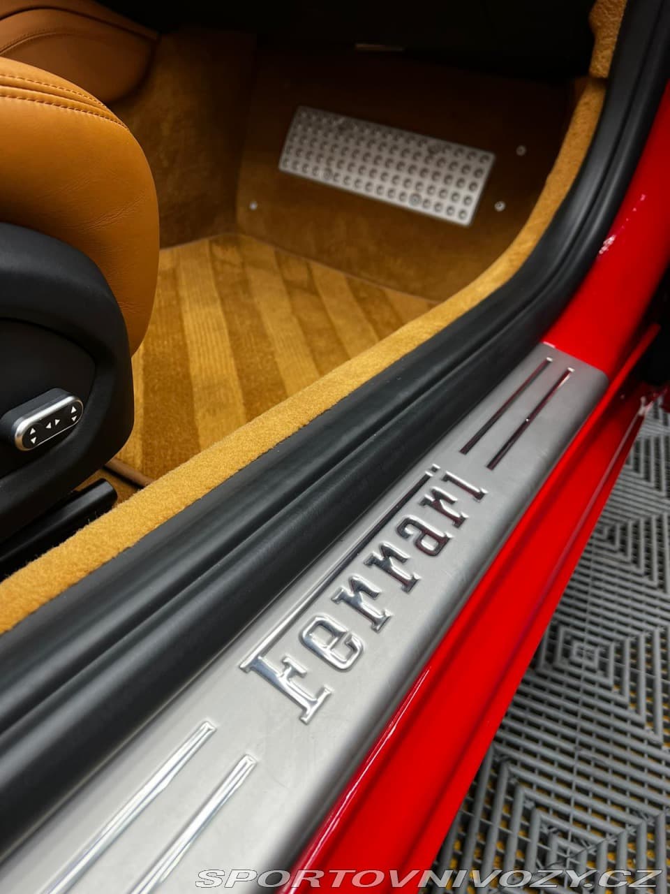 2014 Ferrari CALIFORNIA - 8