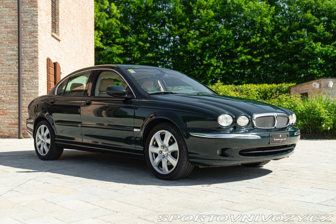 2002 Jaguar X-TYPE - 2