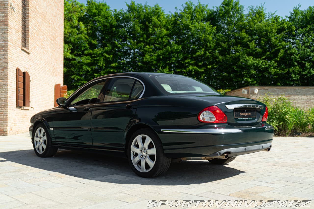 2002 Jaguar X-TYPE - 7