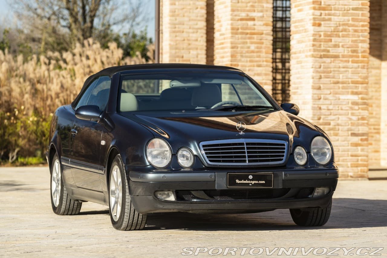 2002 Mercedes-Benz CLK - 10
