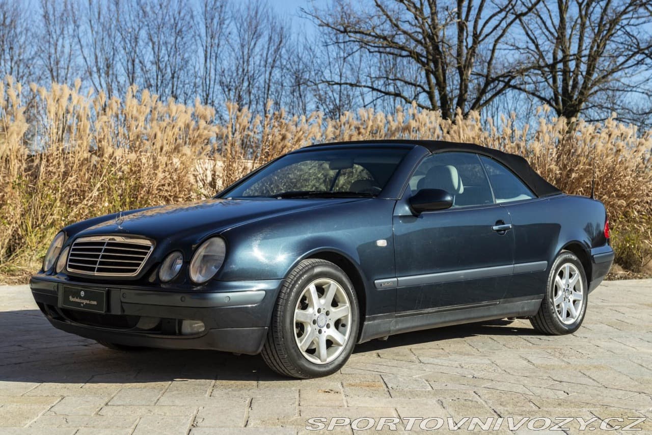 2002 Mercedes-Benz CLK - 11