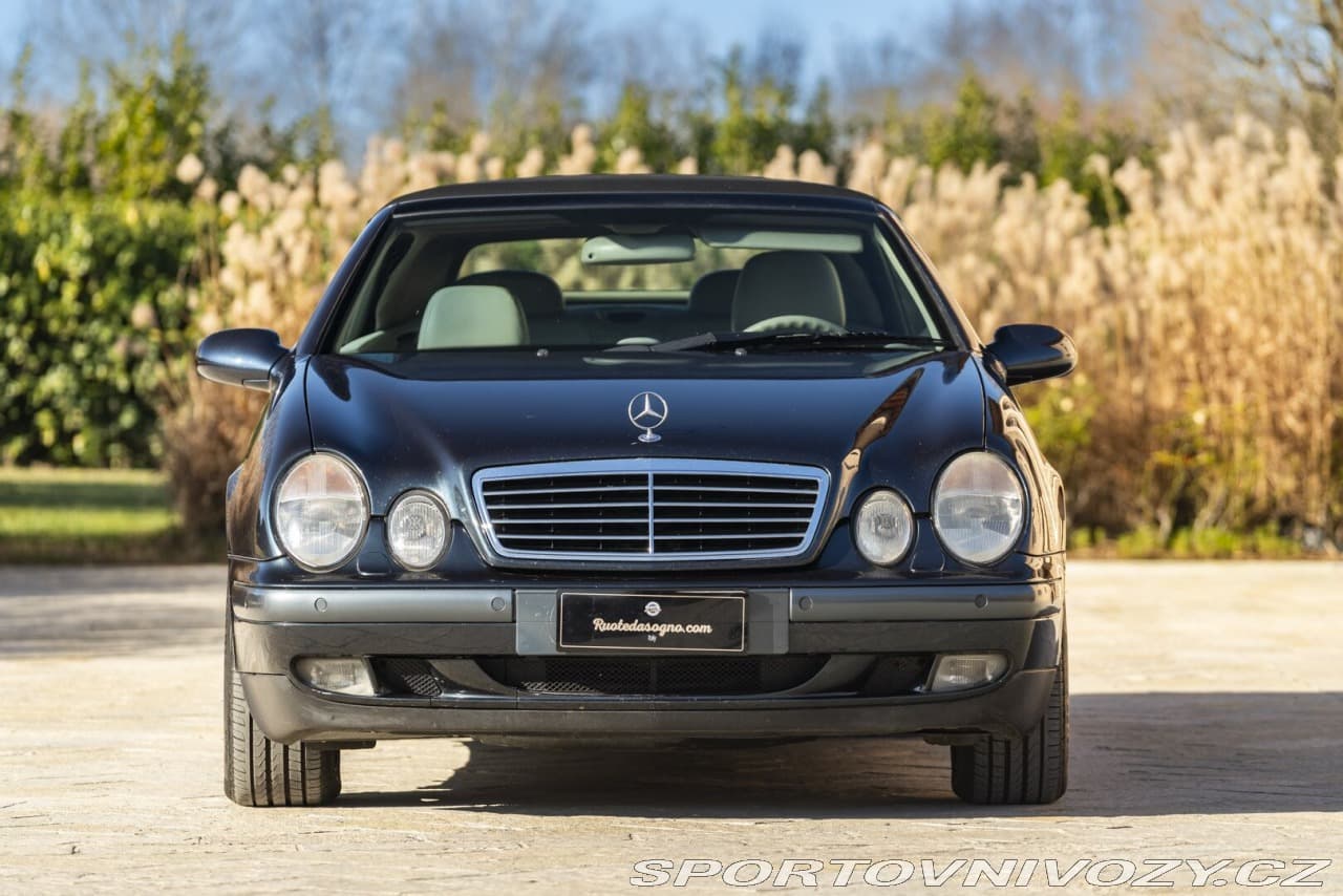 2002 Mercedes-Benz CLK - 12
