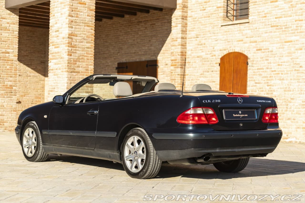 2002 Mercedes-Benz CLK - 20