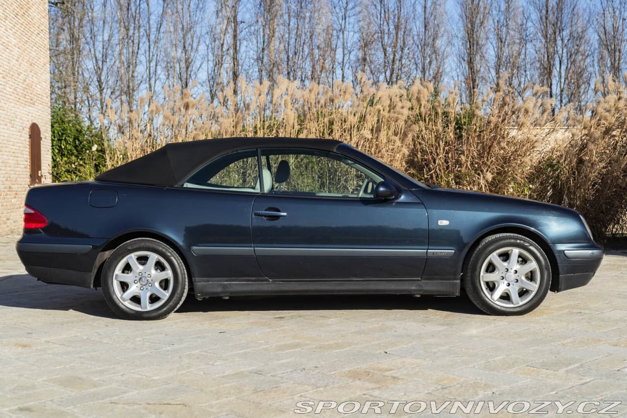 2002 Mercedes-Benz CLK - 4