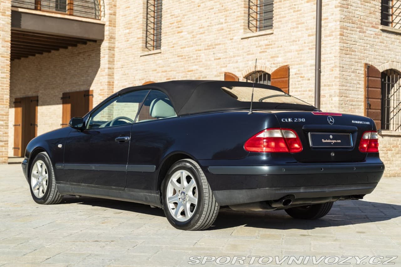 2002 Mercedes-Benz CLK - 7