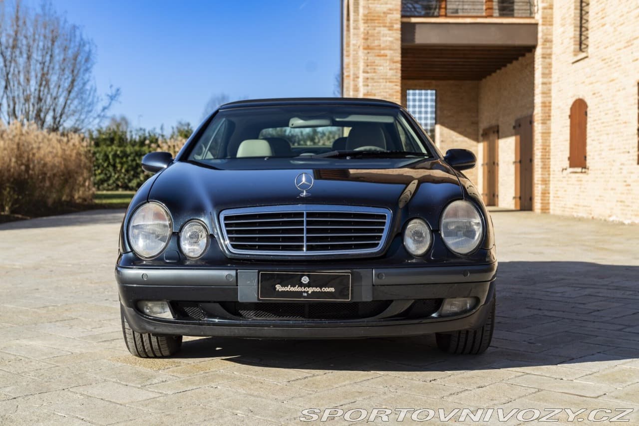2002 Mercedes-Benz CLK - 9