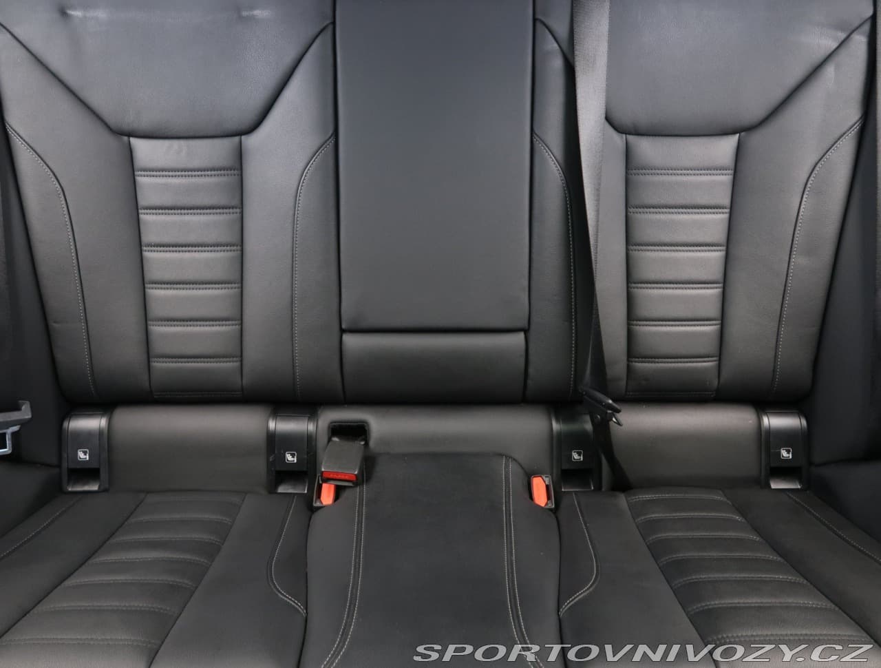 2022 BMW i4 - 10