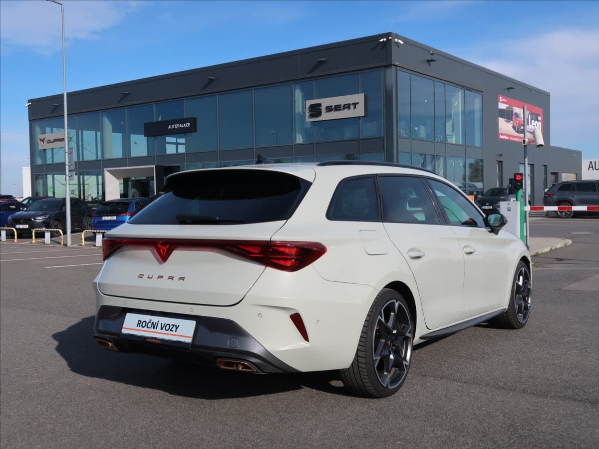2025 Cupra LEON - 2