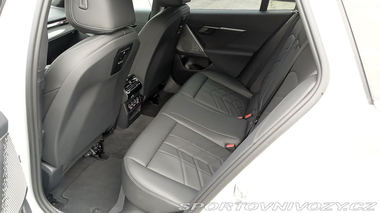 2024 BMW I5 - 14