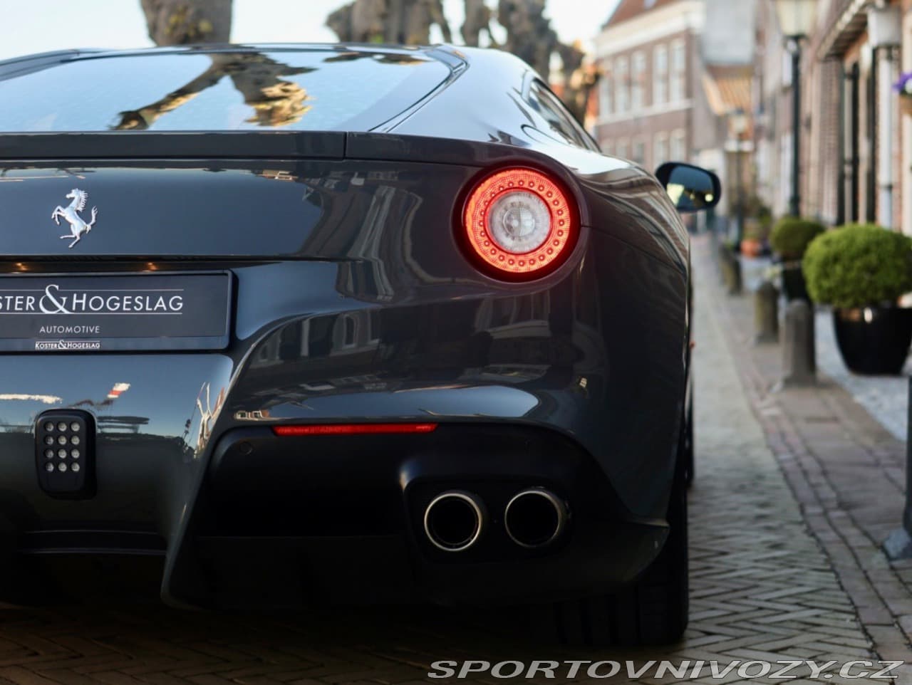 2013 Ferrari F12 - 18