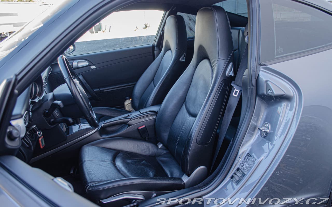 2005 Porsche 911 - 16