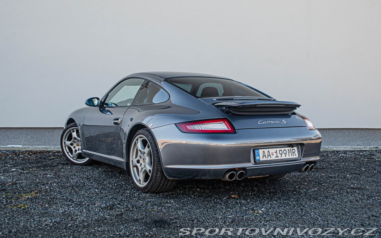 2005 Porsche 911 - 9