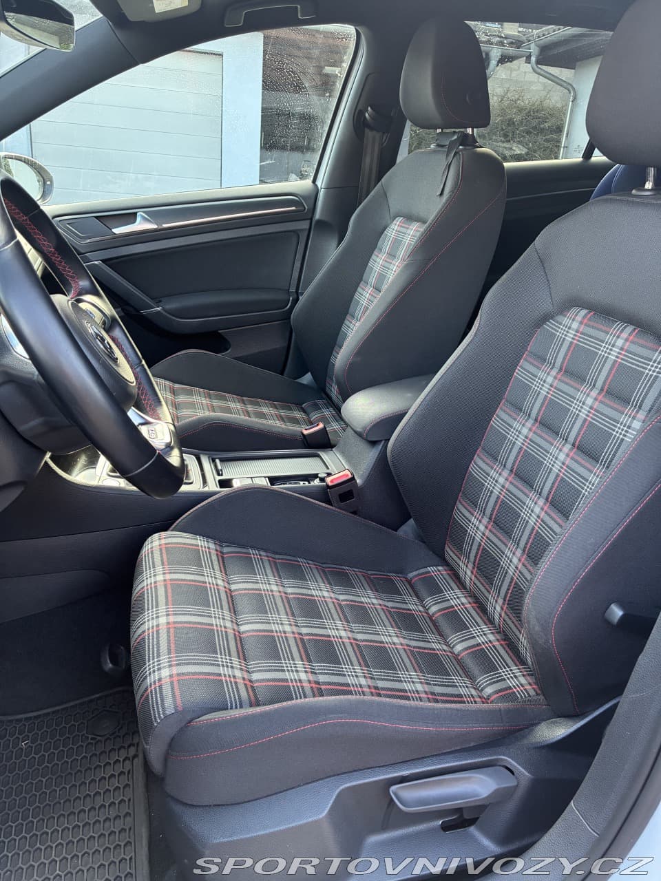 2018 Volkswagen GOLF - 15