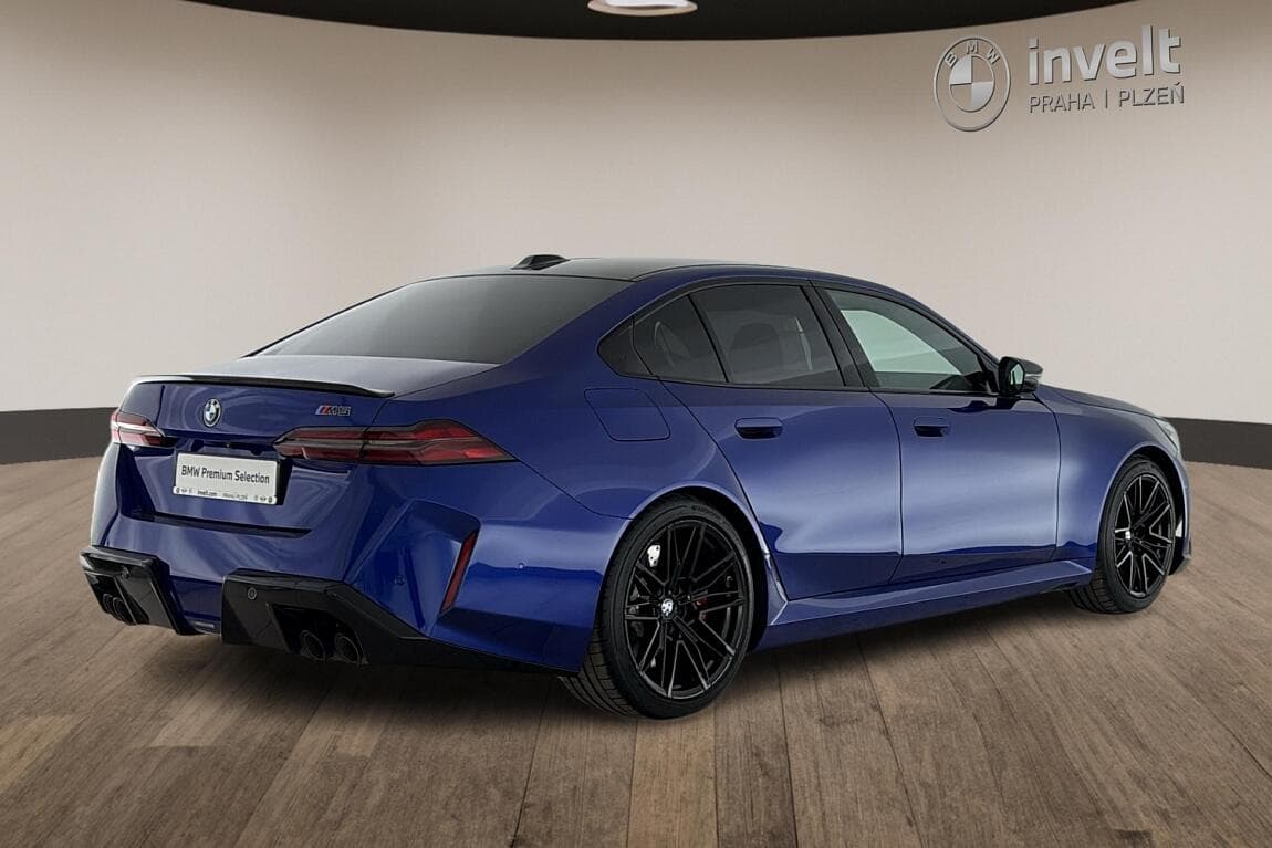 2025 BMW M5 - 3