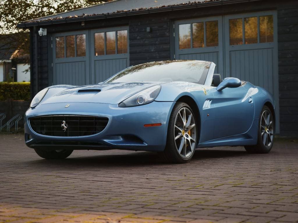 2010 Ferrari CALIFORNIA - 4