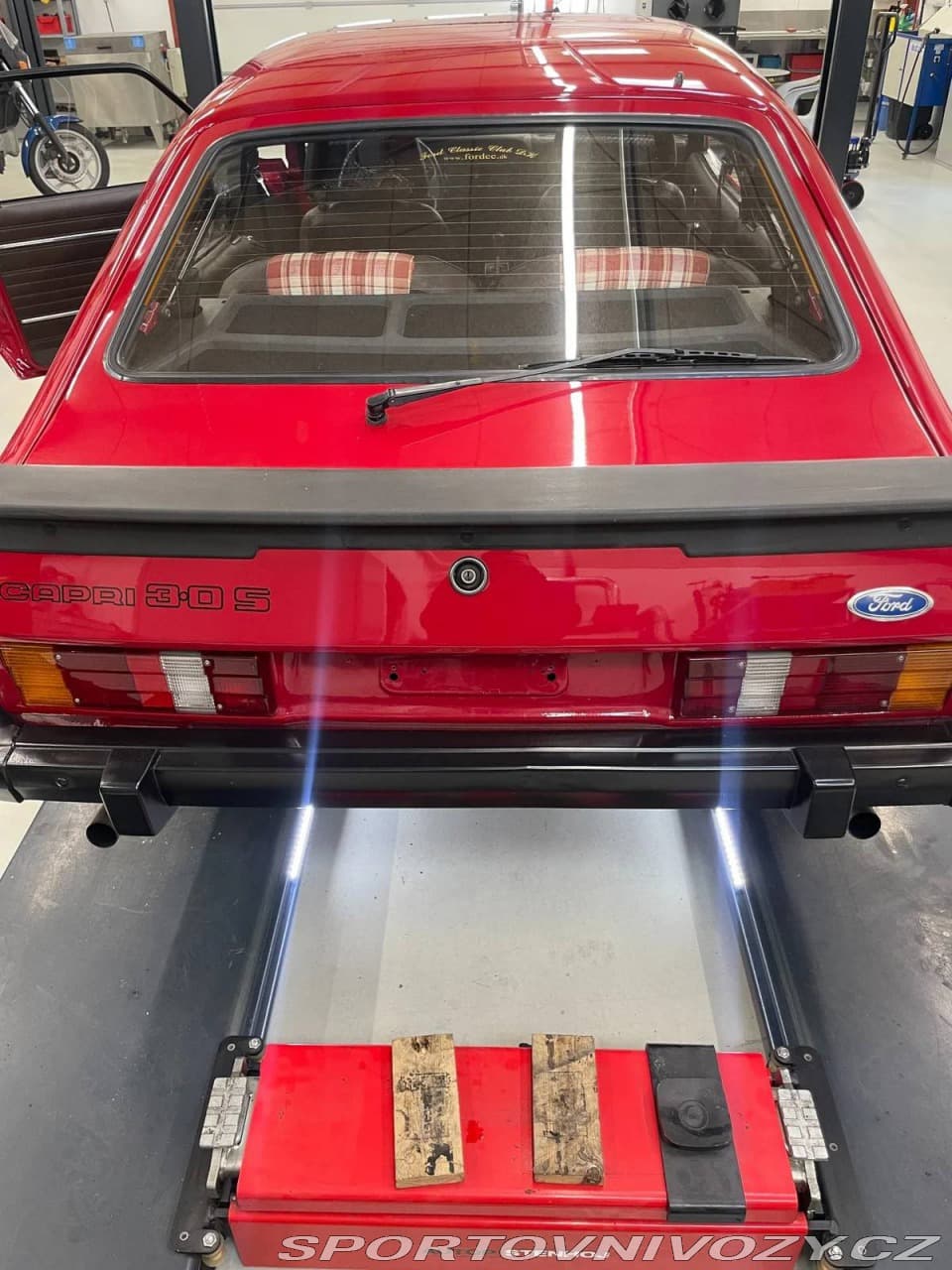 1980 Ford CAPRI - 2