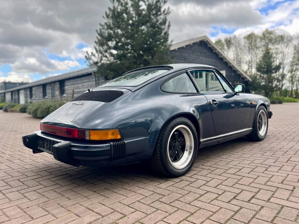 1981 Porsche 911 - 4