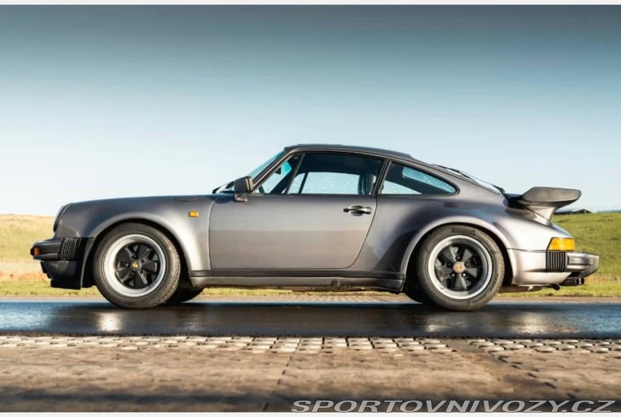 1985 Porsche 911 - 4